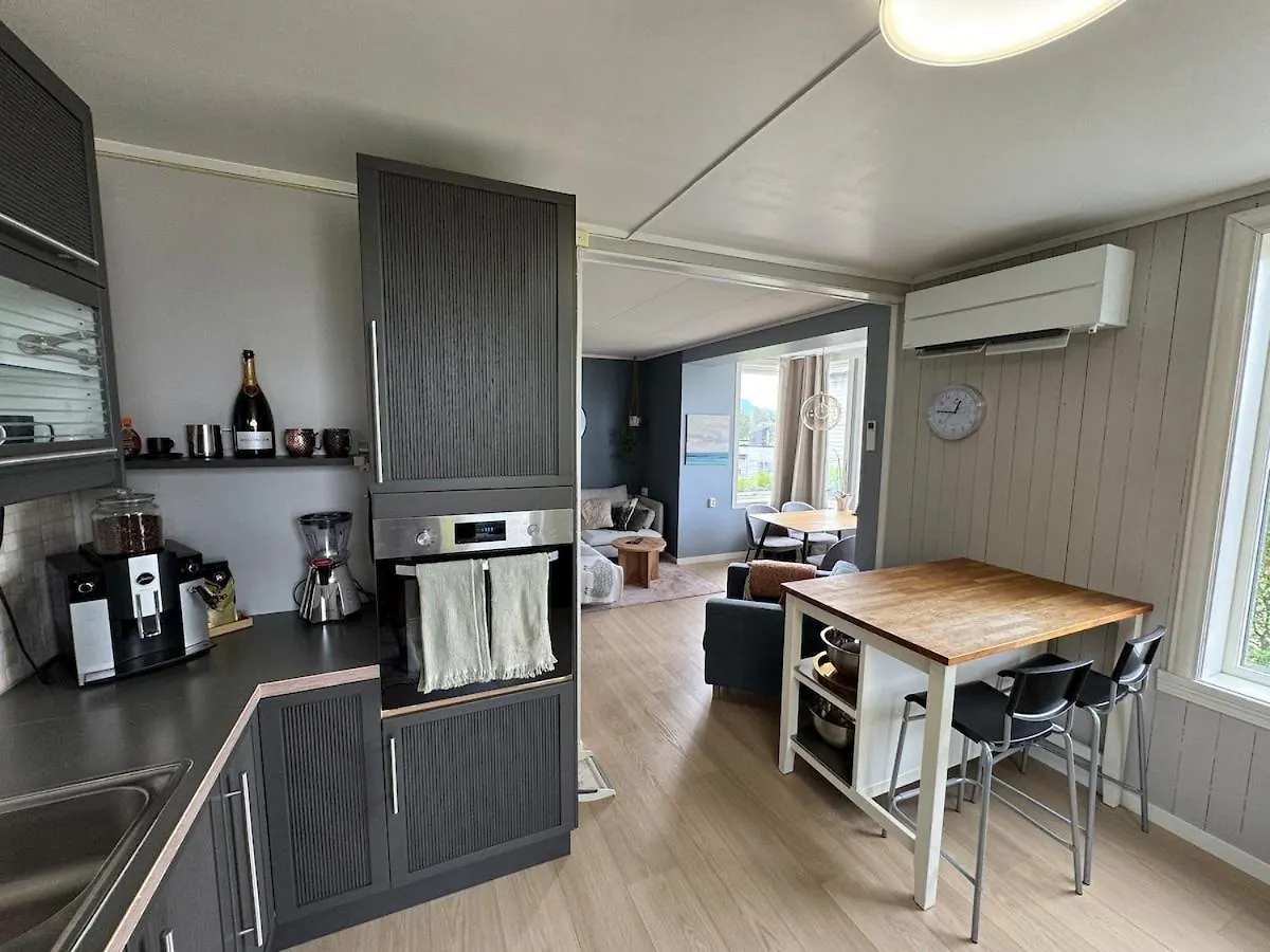 アパート ベルゲンPanoramic Views And Garden!アパートメント